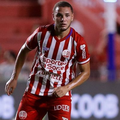 Halanzinho, destaque da base, estreia no profissional do Náutico