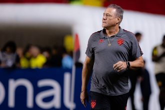 Márcio Goiano explica critérios para escalação do Sport após eliminação para o Fortaleza
