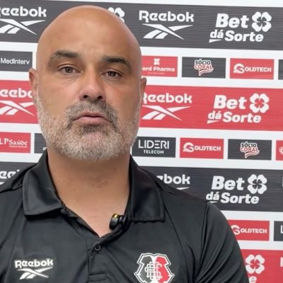 Cristian aponta vestiário “para baixo” ao chegar ao Santa Cruz, mas elogia comprometimento do elenco