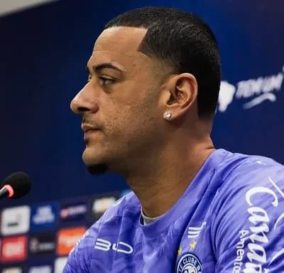 Goleiro do Bahia rompe tendão patelar e só deve voltar aos gramados em 2026
