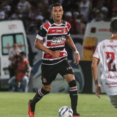Matheus Vinícius e Andrey voltam a figurar no Santa Cruz com a chegada de Cristian de Souza