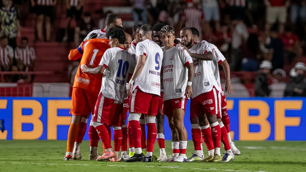 Náutico enfrenta sequência de partidas contra times que brigam pelo acesso à Série A