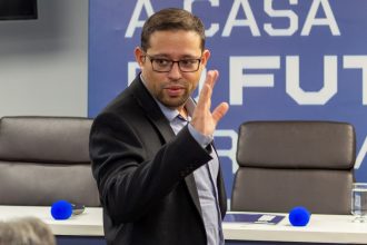 Santa Cruz confirma saída do CEO Pedro Henriques