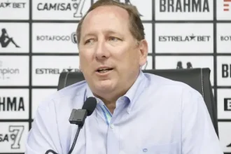 Disputa entre SAF do Botafogo e Eagle Bidco vai ao STJ e paralisa decisões jurídicas
