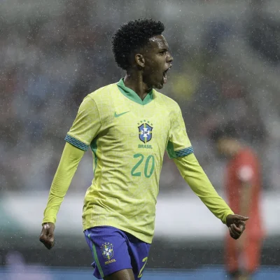 Estêvão é cortado da pré-lista da Copa por lesão; Alisson e Paquetá evoluem na recuperação