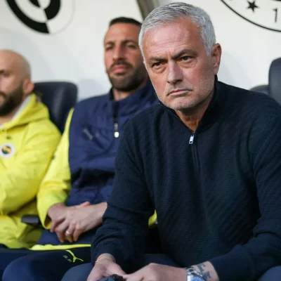 Mourinho admite conversas com o Real Madrid após vitória do Benfica