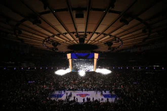 Knicks doam ingressos a jovens de comunidades carentes para jogos em casa nas finais da NBA
