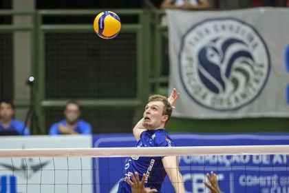 guilherme rech jaraguaense voleibol sada cruzeiro 2023 4