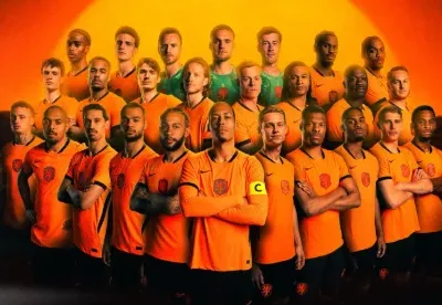 Holanda convoca Memphis Depay e revela lista de 26 para a Copa do Mundo