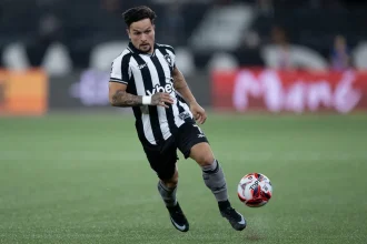 FIFA aplica novo transfer ban ao Botafogo por dívida com Zenit