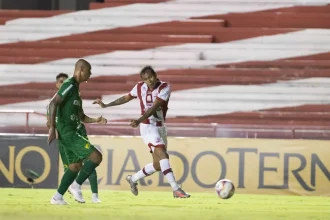 Náutico chega à 10ª rodada da Série B com crescimento e desafios a superar