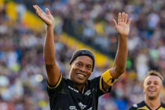 Ronaldinho defende presença de Neymar na Copa: “Ele é o melhor de todos”