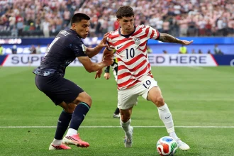 Estados Unidos impressionam e goleiam Paraguai por 4 a 1
