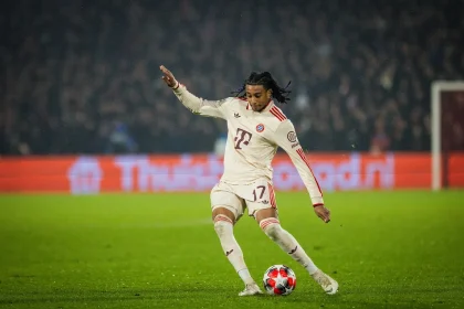 Real Madrid prepara oferta de 150 milhões de euros por Michael Olise