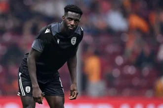 Corinthians monitora Tiémoué Bakayoko como opção para o meio-campo em 2026