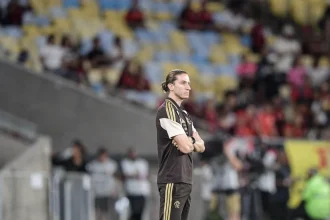 Mônaco pagará multa por partida para ter Filipe Luís como treinador