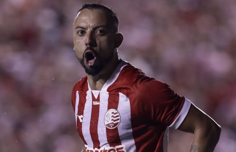 Paulo Sérgio é cortado do Náutico para duelo com o Fortaleza por lesão muscular