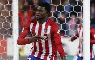 Thomas Partey, acusado de estupro na Inglaterra, é incluído na convocação de Gana para a Copa do Mundo