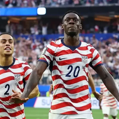 Herói na estreia dos EUA na Copa, Balogun nasceu no país por acaso