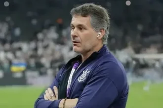 Conselheiros pedem afastamento cautelar do vice-presidente Armando Mendonça no Corinthians