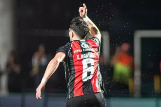 Vitória vira sobre Fortaleza e conquista o penta da Copa do Nordeste