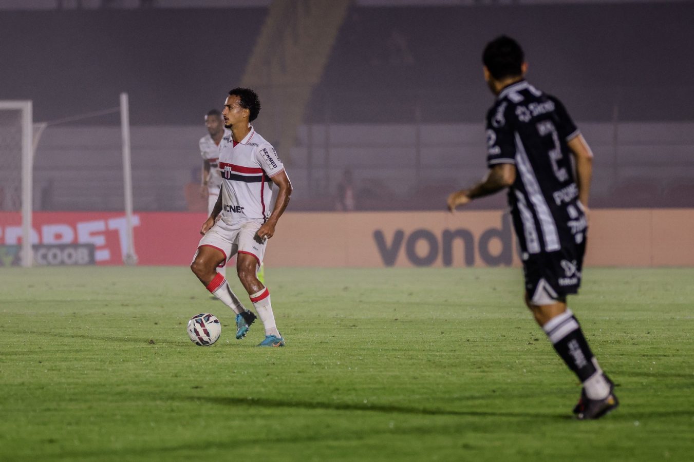 artilheiro suspenso botafogo sp enfrenta cear desfalcado na 20260616