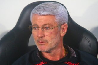 Athletico quer segurar Viveros e não abre mão de peças na janela