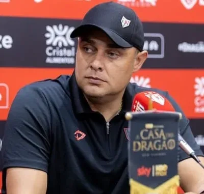 atl tico go vence ponte preta e t cnico destaca merecemos 20260629