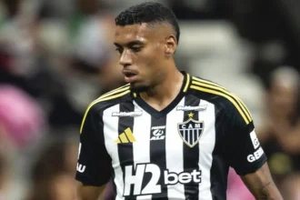 Atlético-MG compra Ruan Tressoldi por R$ 20 mi e zagueiro fica até 2030