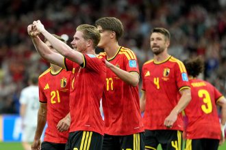 Bélgica goleia Nova Zelândia por 5 a 1 e avança em 1ª no Grupo G da Copa do Mundo