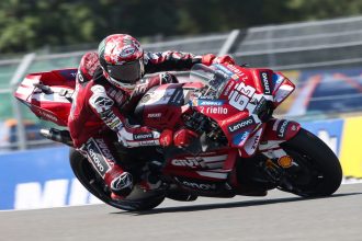 Bagnaia vence sprint da República Tcheca e domina Brno