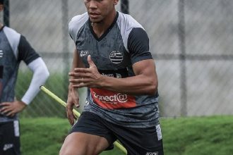 Benfica fecha acordo e leva joia de 17 anos da Série B para Portugal