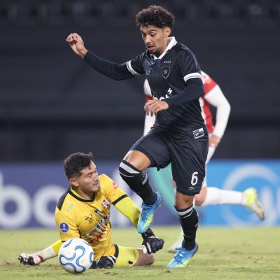 botafogo fecha 12 contrata es antes da copa sem gastar com t 20260616