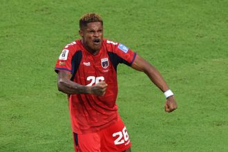 Cabo Verde empata com Uruguai na Copa com gol de Hélio Varela