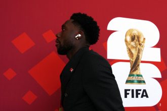 Canadá esconde estado de saúde de Davies antes de duelo com Catar