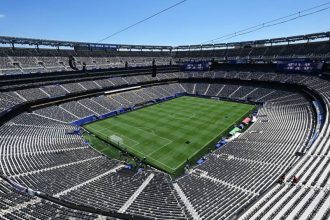 Copa do Mundo e Série B agitam terça com França, Argentina e Brasil em campo