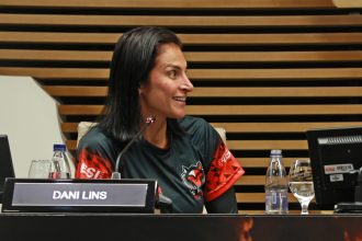 Dani Lins renova com Sesi-Bauru para 7ª temporada e destaca identificação com clube