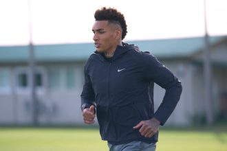 De Sergipe para a Premier League: Igor Jesus treina no Coritiba e celebra vida nova