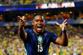 Endrick defende Ancelotti e celebra estreia no Mundial: ‘Dou a vida’
