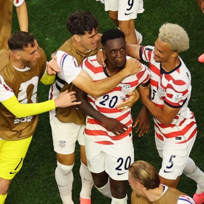 eua estreiam com goleada balogun marca dois e lidera vit ria 20260619