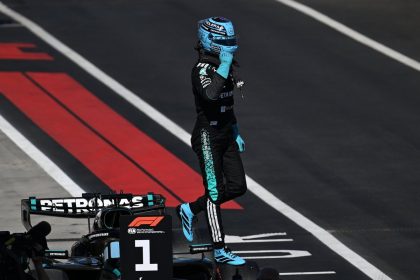 f1 russell destaque ao conquistar pole na ustria ap s seguir 20260627