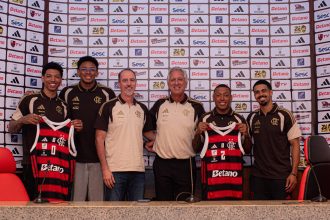 Flamengo apresenta Yago e Didi e mira títulos no basquete