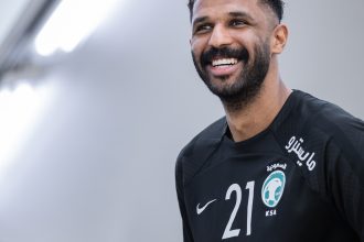 Goleiro herói da Arábia Saudita vira dúvida antes de duelo com a Espanha