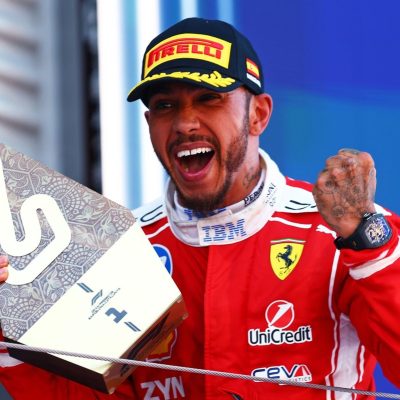 hamilton vence pela ferrari em barcelona e provoca del rio v 20260615