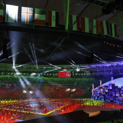 her i da goleada kon recebe festa de companheiros ap s fratu 20260620