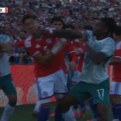 Rafael Leão esclarece expulsão após confronto com Iván Román em amistoso Portugal x Chile