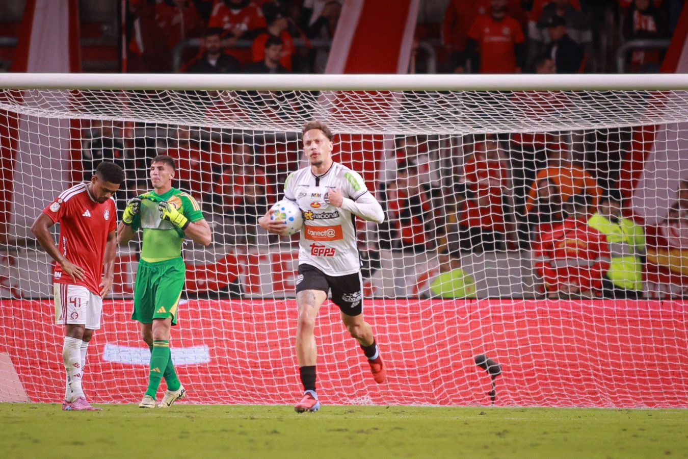 ian luccas vira alvo de santos e athletic ap s brilhar na s 20260617