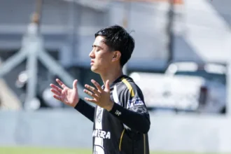 Independente aplica 17 a 0 e Itaquaquecetuba lidera fase de grupos