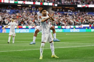 Irã empata com Nova Zelândia e comemoração de gol vira polêmica mundial