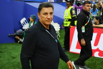 Irã empata com Nova Zelândia na estreia da Copa após crise com vistos nos EUA